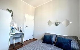 Mmrent One Way Room